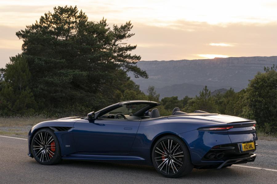  Aston Martin DBS Superleggera Volante 2019 года  (WW) (фото 34 из 41)